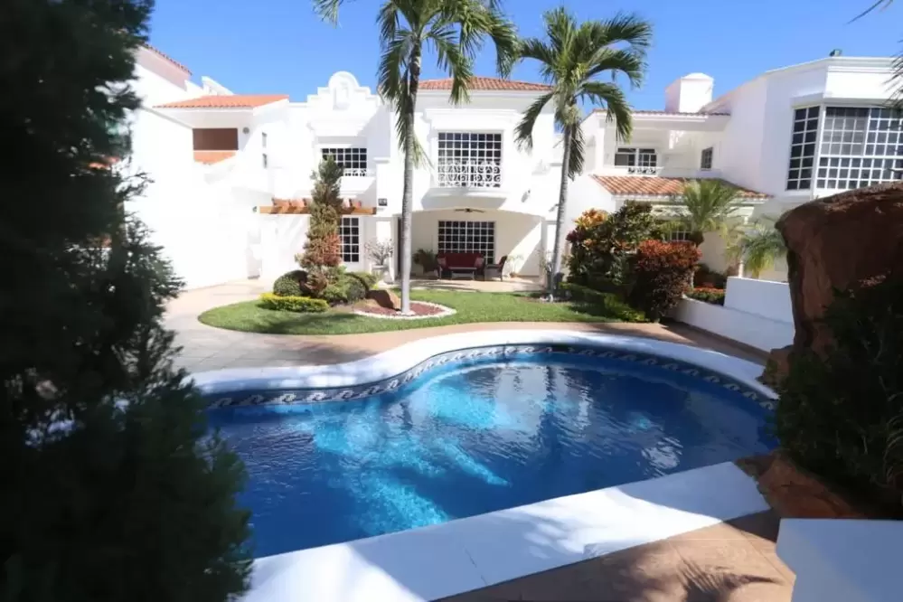 VENTA DE RESIDENCIA EN EL CID MARINA CAMPO DE GOLF MAZATLÁN SINALOA